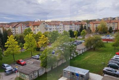 Apartament cu 3 camere, 64 mp, Sfantu Gheorghe str.Nico - 10