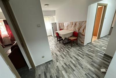 Apartament cu 3 camere decomandat în Tomis III - 8