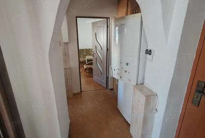 Apartament cu 2 camere decomandat în Romanești - 3