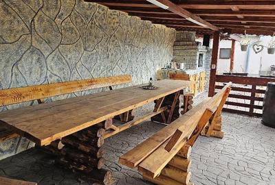 Casă cu Teren 408 Mp în Central - 2