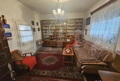 Casă cu 4 camere cu Teren 450 Mp în Central - 9