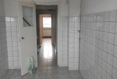 Apartament cu 3 camere decomandat în Decebal - 7