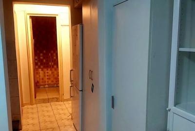 Apartament de 2 camere, decomandat, la 2 minute de metrou - Drumul Taberei - 10