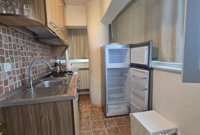 Apartament cu 3 camere decomandat în Babadag