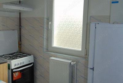 Inchiriez garsoniera central in Alexandria - 3