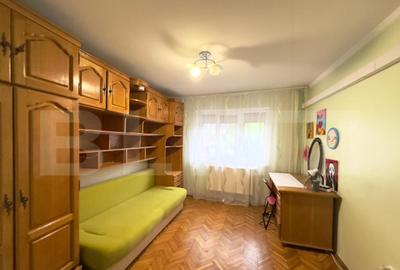 Apartament de inchiriat cu 3 camere decomandat, 81 mp - zon - 12