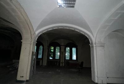 Casă cu 15 camere cu Canalizare în Unirii