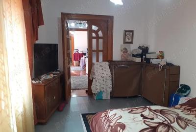 Casă cu 6 camere cu Teren 283 Mp în Școlilor - 13