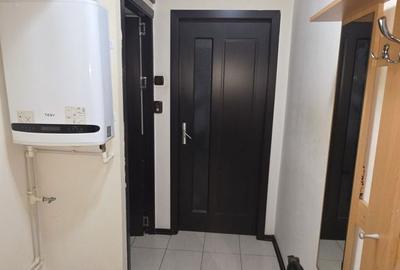 Apartament cu 2 camere semidecomandat în Km 4