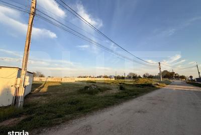 Teren de 1999 mp, în Cârcea
