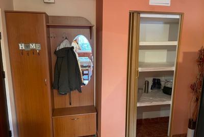 Inchiriez apartament 2 camere, decomandat zona Cornitoiu - 2