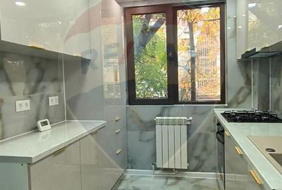 Apartament cu 2 camere de vanzare complet renovat in Tiglina 1 - 10