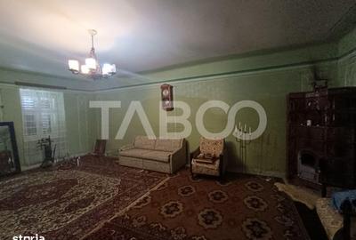 Casă cu 4 camere cu Teren 300 Mp în Roșia - 6