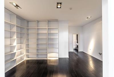 Birou, de 304.20001220703 mp, în Exterior Vest - 6