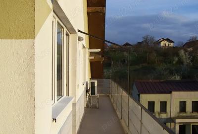 Apartament cu 3 camere decomandat în Tilișca - 3