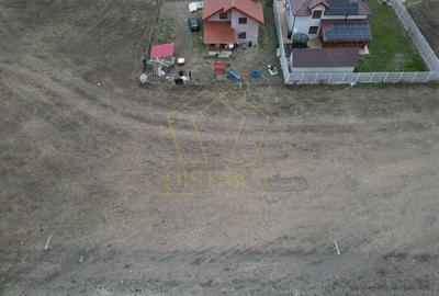 Teren de 606 mp, în Remetea Mare