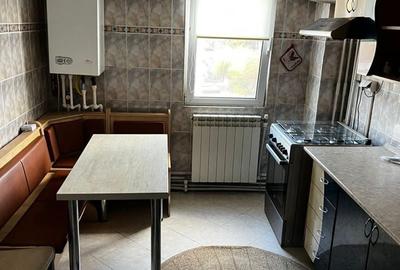 Apartament cu 4 camere în Central - 1