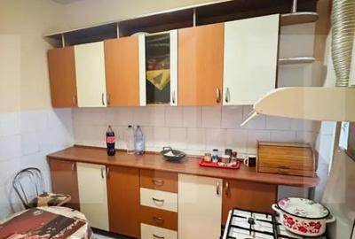 Apartament cu 2 camere decomandat în Central - 4