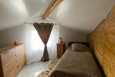 Apartament cu 4 camere decomandat în Central - 2