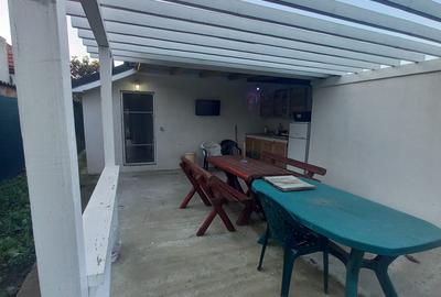 Casă de închiriat  cu 3 camere decomandate, zona Palazu Mare - 7