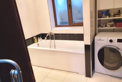 Casă cu 5 camere cu Teren 920 Mp în Nufărul - 9