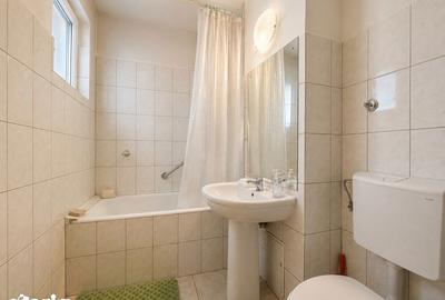 Apartament cu 4 camere, mobilat în Romană - 9