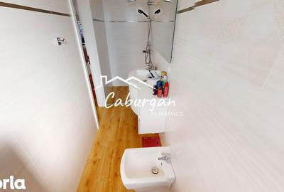 Casă cu 7 camere cu Teren 685 Mp în Central - 11
