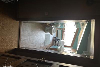 Casă cu 5 camere cu Teren 823 Mp în Central - 1