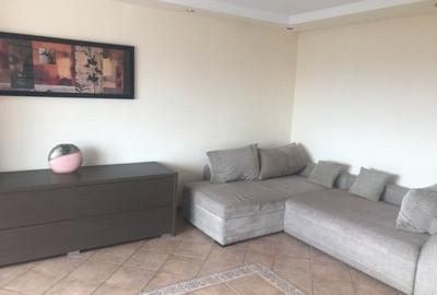 Garsonieră decomandată, mobilată în P-ța Alba Iulia