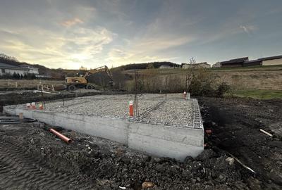 Teren Construcții intravilan de 920 mp, în Chinteni - 2