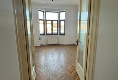 Apartament cu 4 camere semidecomandat în Calea Călărașilor - 18
