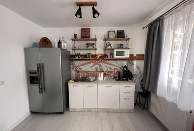 Duplex cu 4 camere cu Canalizare în Șelimbăr - 3