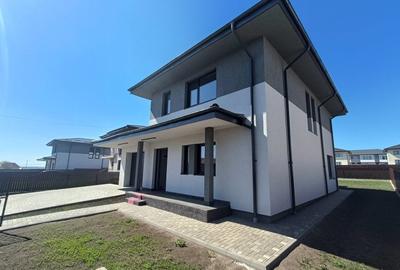 Vila 5 camere, garaj, 644mp teren. Popas Pacurari- V Lupului
