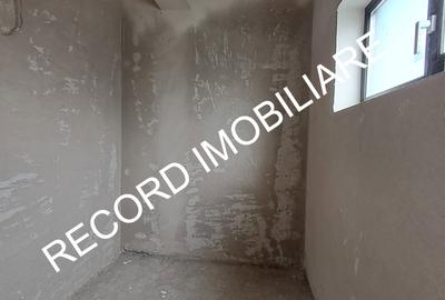 Casă cu 4 camere cu Teren 100 Mp în Florești - 5