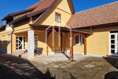 Casă individuală cu 6 camere cu Canalizare în Rășinari - 1