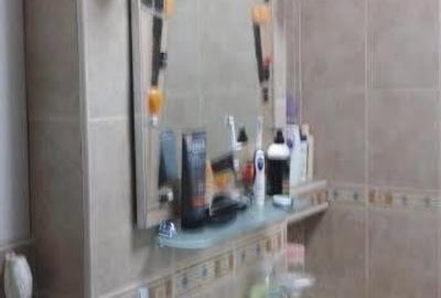 Apartament cu 3 camere semidecomandat în Central - 1