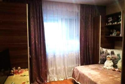 Apartament cu 3 camere decomandat în Apollo - 7