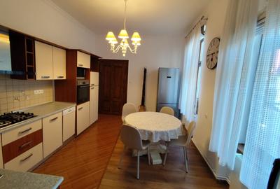 Apartament la casa cu 4 camere de inchiraiat in Sibiu zona Ultracentala Apartament la casa cu 4 camere de inchiraiat in Sibiu zona Ultracentala - 3