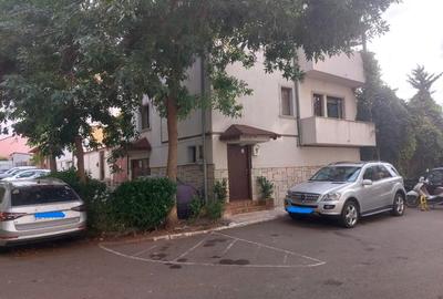 Casă individuală cu 5 camere cu Teren 100 Mp în Faleza Nord - 1