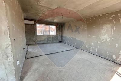Casa  de vanzare la gri cu 4 camere,teren 552mp in Les - 9