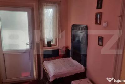 Casă cu 4 camere cu Teren 900 Mp în Lipănești - 8
