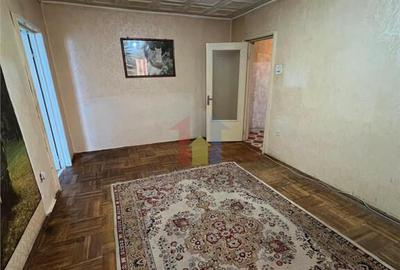 Apartament cu 2 camere semidecomandat în Viziru 1