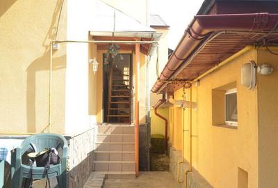 Casă cu 7 camere cu Teren 207 Mp în Central - 12