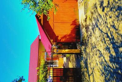 Casă cu 3 camere cu Teren 500 Mp în Central - 1