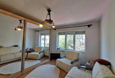 Apartament cu 4 camere, mobilat în Rahova - 10