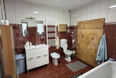 Casă cu 3 camere cu Teren 1400 Mp în Burdujeni - 10
