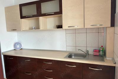 Apartament cu 2 camere decomandat în Apărătorii Patriei - 8