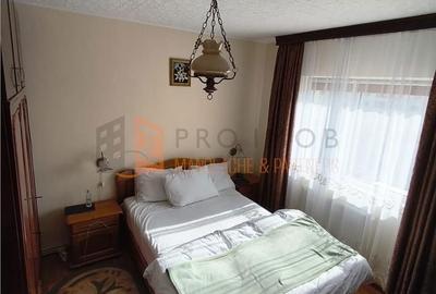 Apartament cu 3 camere decomandat în Crâng - 11