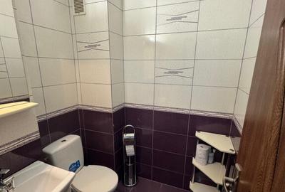 Inchiriez apartament trei camere centrala Ac - 2