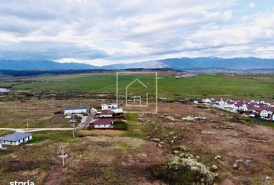 Casă cu 4 camere decomandat în Roșia